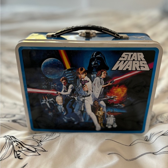 STAR WARS Tin Lunch Box Episode 4 A New Hope Lucasfilm 2008 Vader Skywalker - Picture 1 of 6